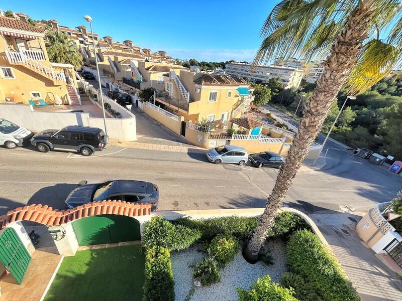 4 sovrum Radhus till salu