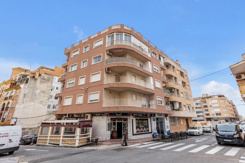 Apartment for sale in Torrevieja, Alicante