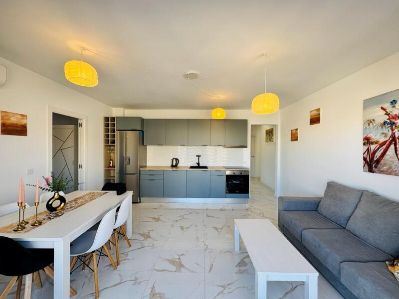 Apartamento en venta en La Mata, Alicante