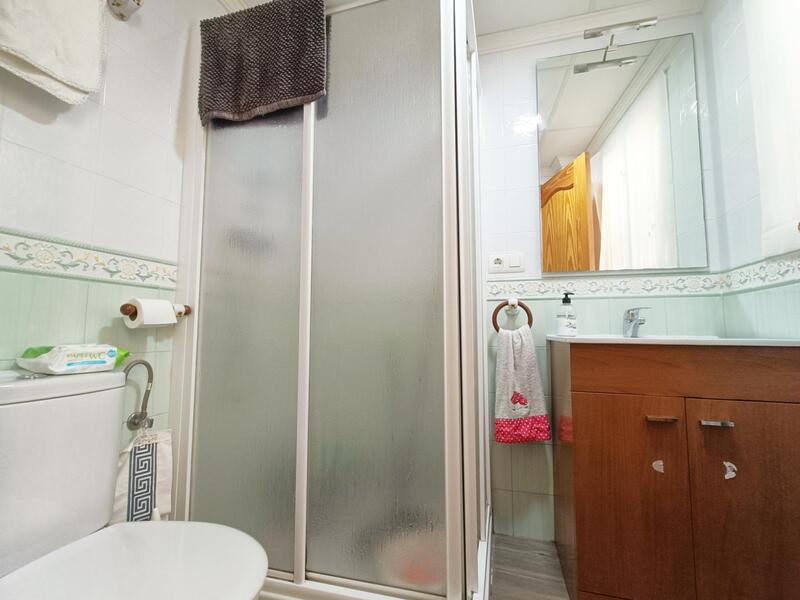 5 bedroom Townhouse for sale