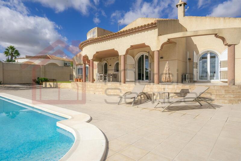 5 Cuarto Villa en venta