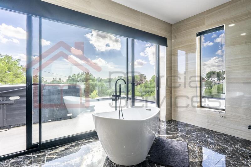 5 Cuarto Villa en venta