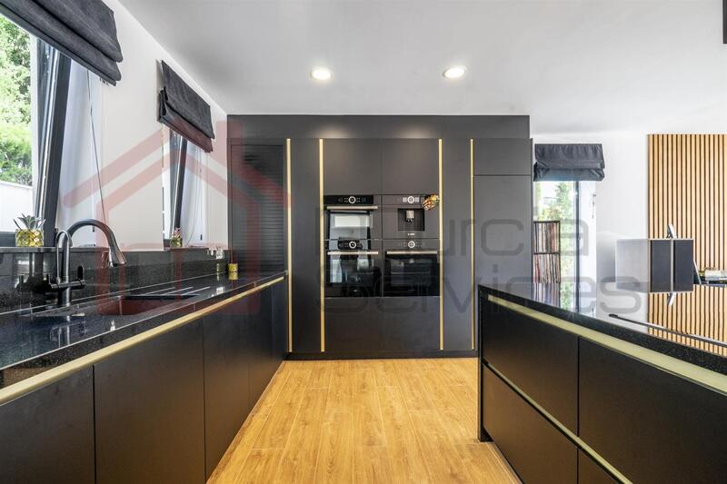 5 Cuarto Villa en venta