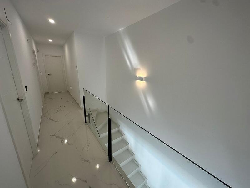 4 Cuarto Villa en venta