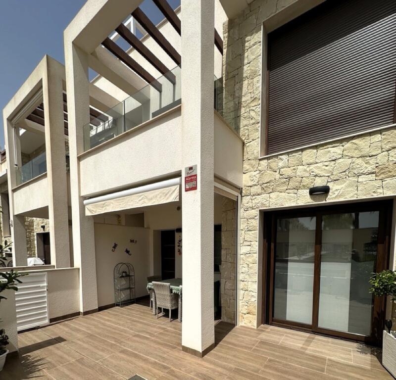 Villa til salg i Torrevieja, Alicante