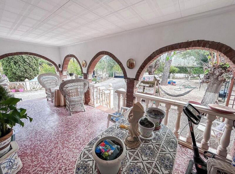 4 bedroom Country House for sale