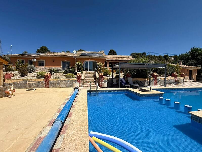Country House for sale in Castalla, Alicante