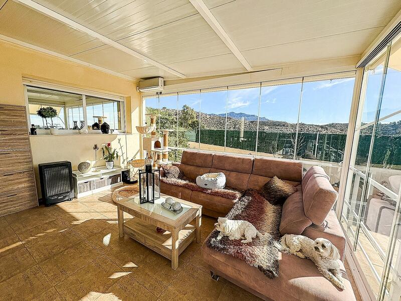 5 bedroom Villa for sale