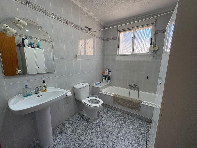 6 Cuarto Adosado en venta 6 Cuarto Adosado en venta