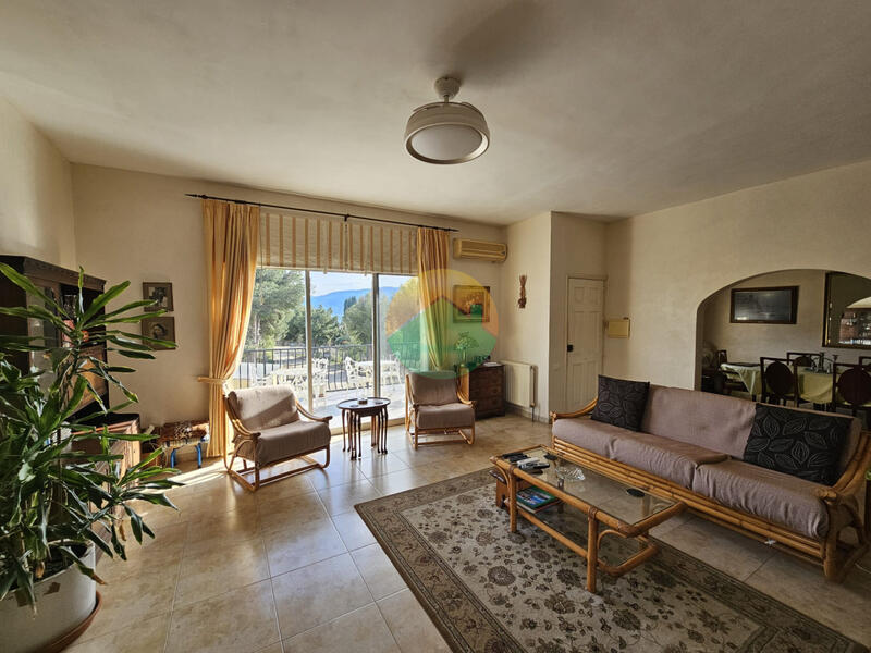 4 soverom Herregård til salgs