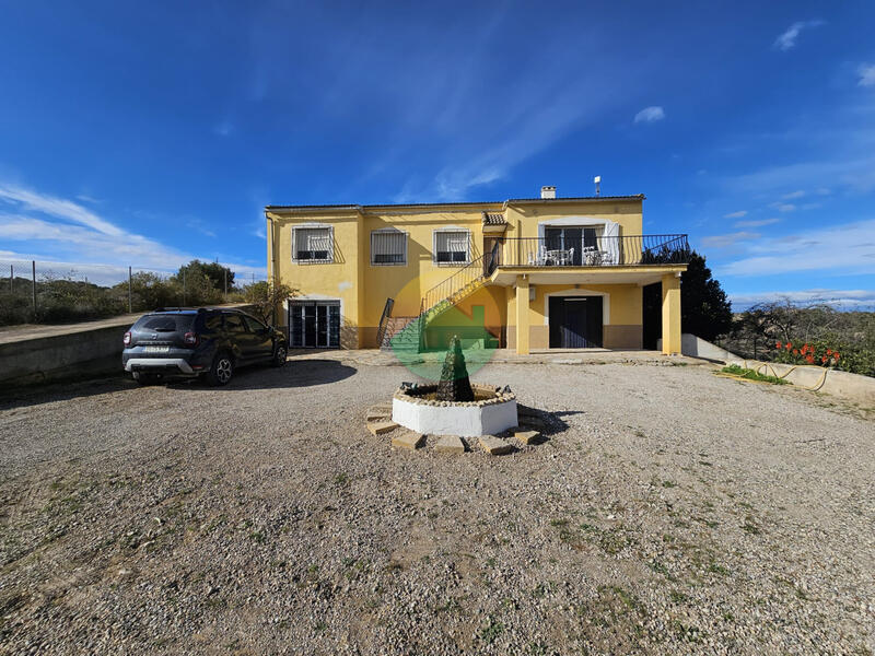 4 soverom Herregård til salgs