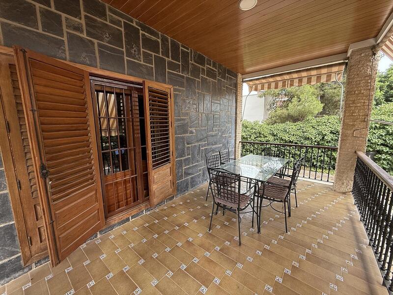 4 Cuarto Villa en venta
