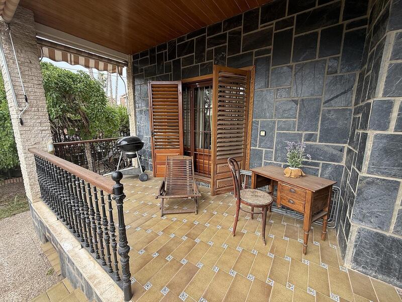 4 Cuarto Villa en venta