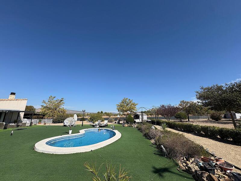 3 bedroom Villa for sale 3 bedroom Villa for sale