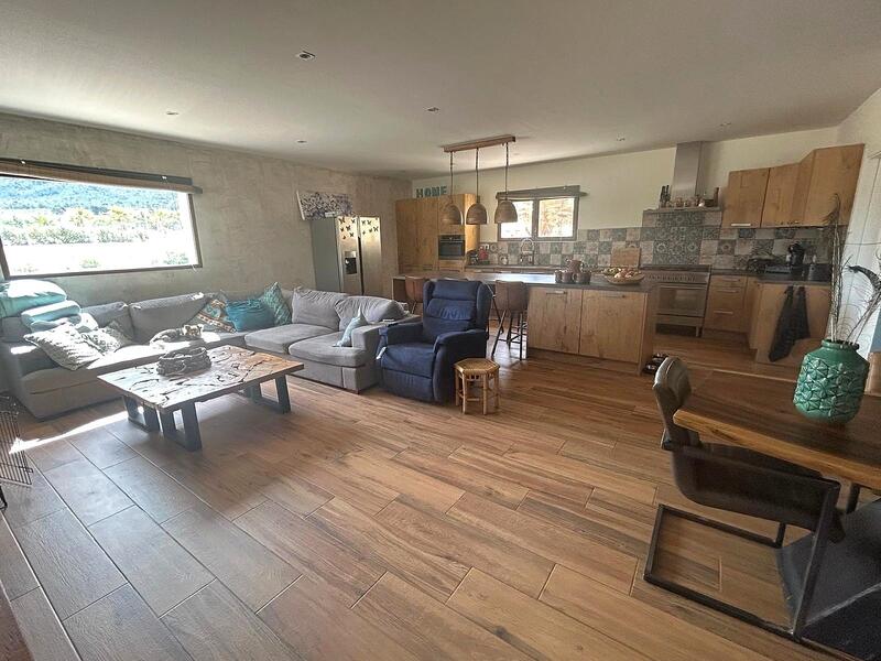 4 Cuarto Villa en venta