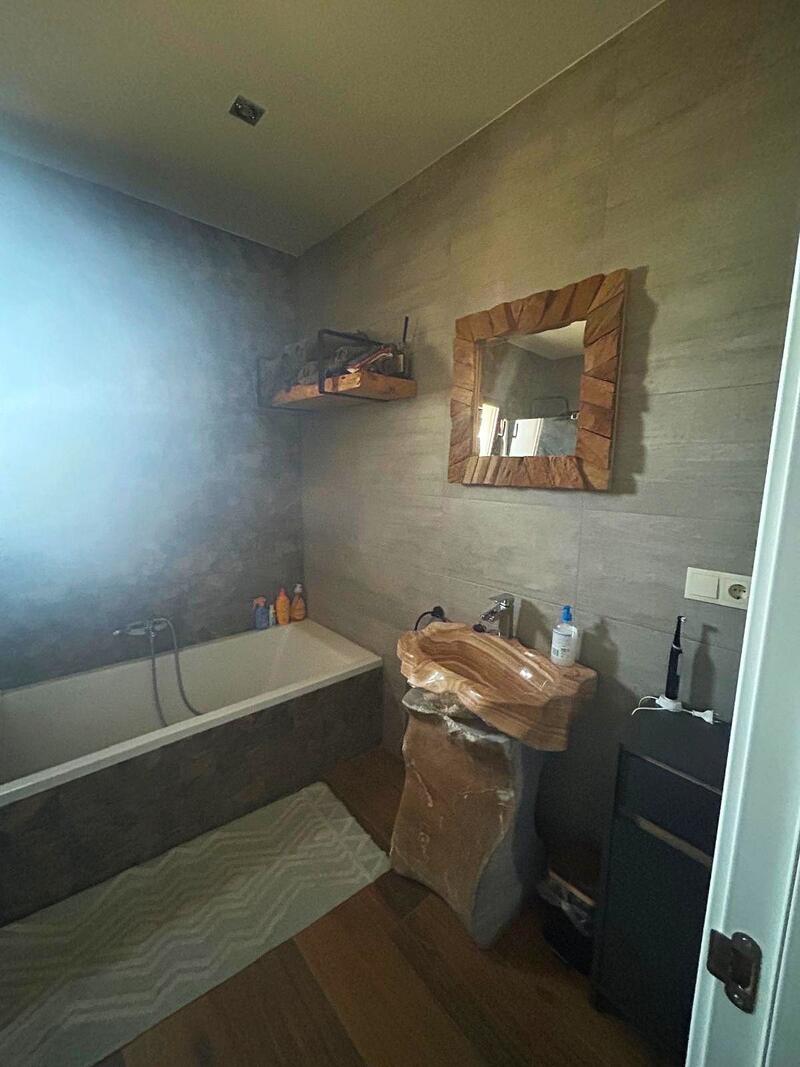 4 Cuarto Villa en venta