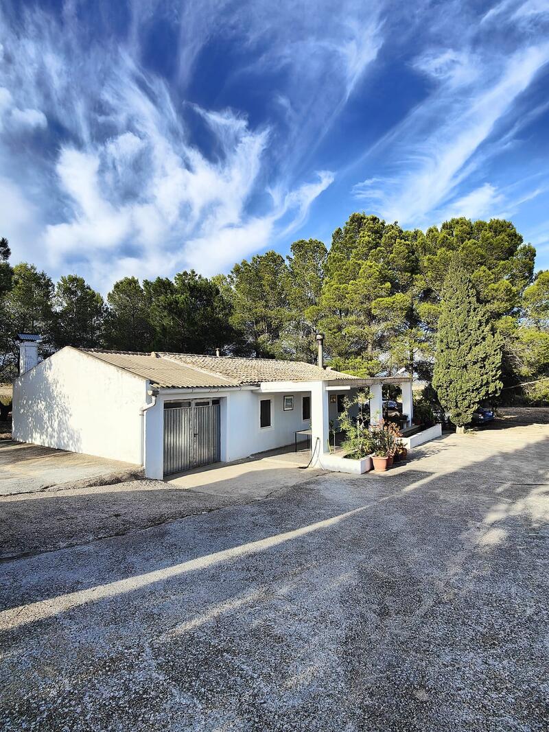 3 bedroom Country House for sale