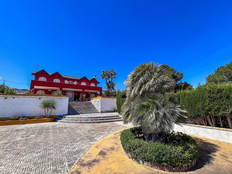 6 Cuarto Villa en venta