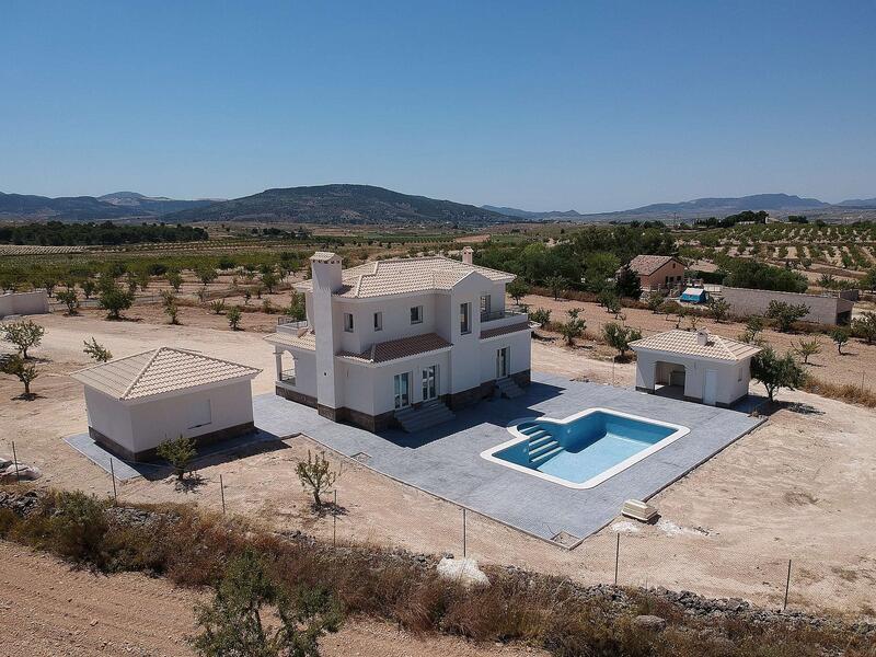 Villa til salgs i Pinoso, Alicante