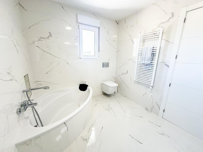 4 slaapkamer Villa Te koop