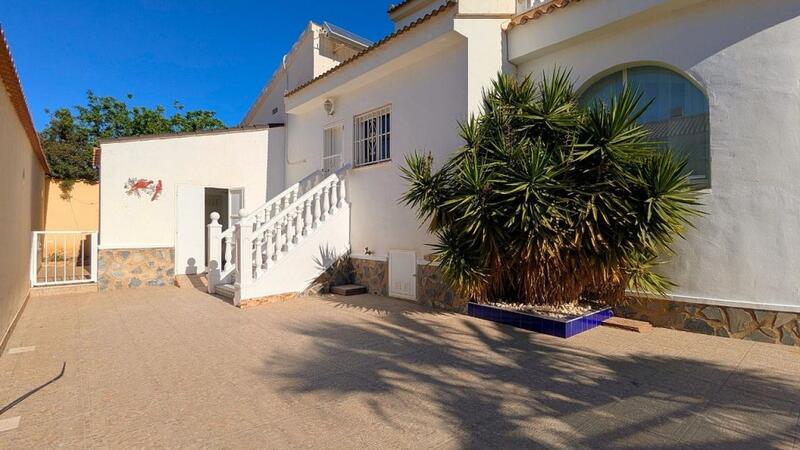 3 slaapkamer Villa Te koop