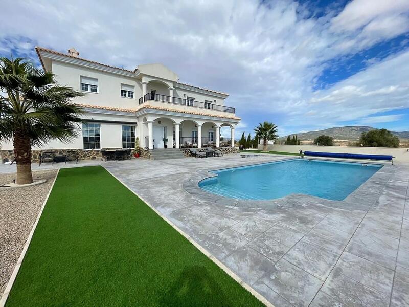 Villa zu verkaufen in Pinoso, Alicante