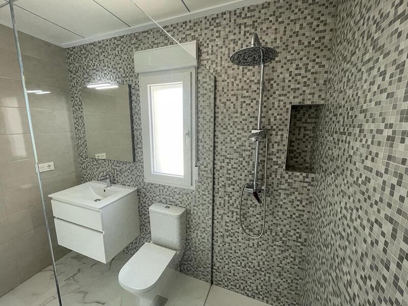 4 Cuarto Villa en venta