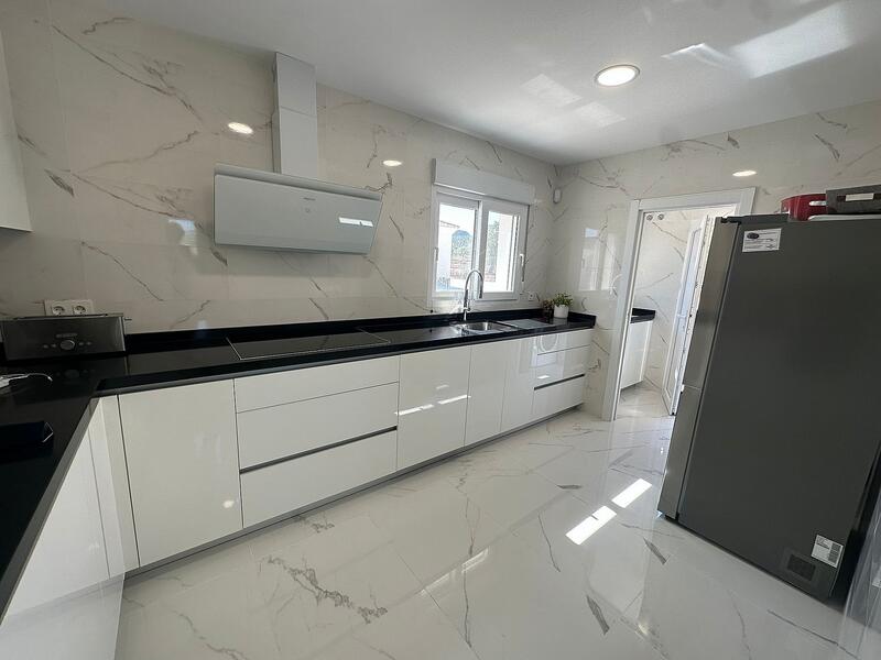 4 bedroom Villa for sale