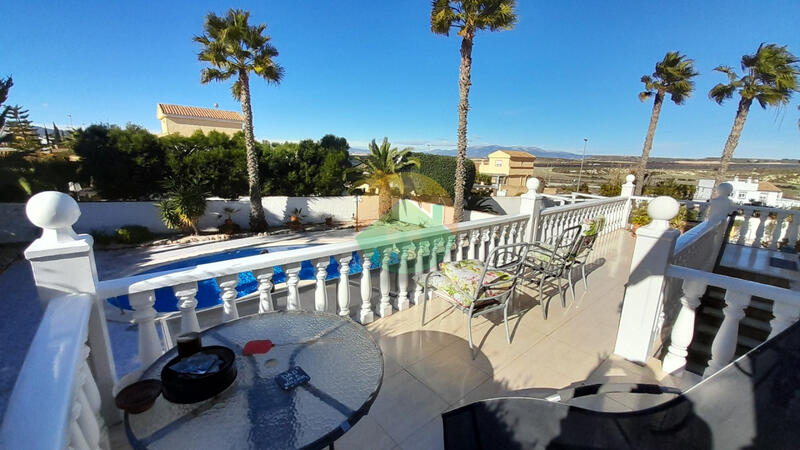 4 soveværelse Villa til salg 4 soveværelse Villa til salg