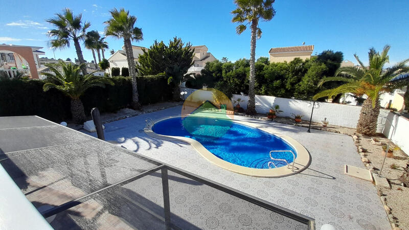 4 soveværelse Villa til salg 4 soveværelse Villa til salg