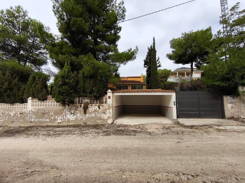 4 bedroom Villa for sale