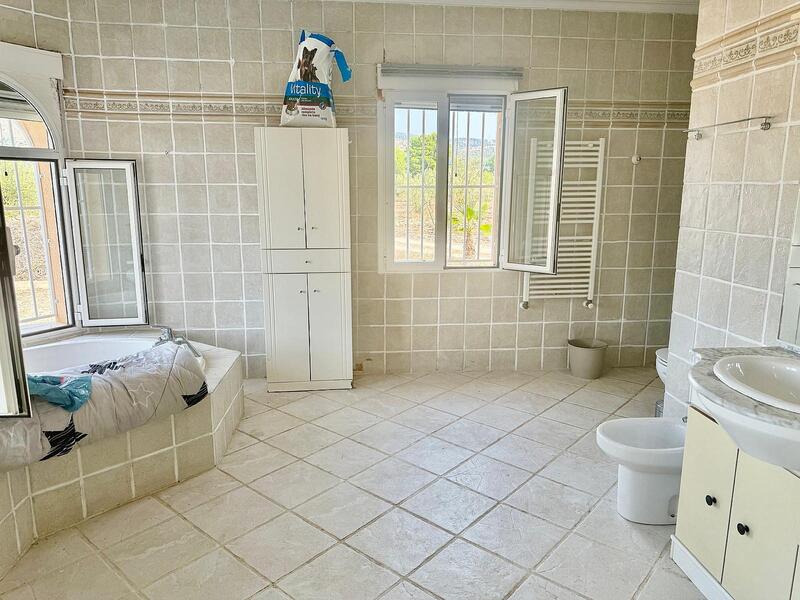 3 slaapkamer Villa Te koop 3 slaapkamer Villa Te koop