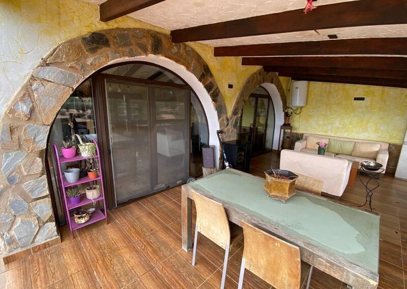 2 bedroom Country House for sale