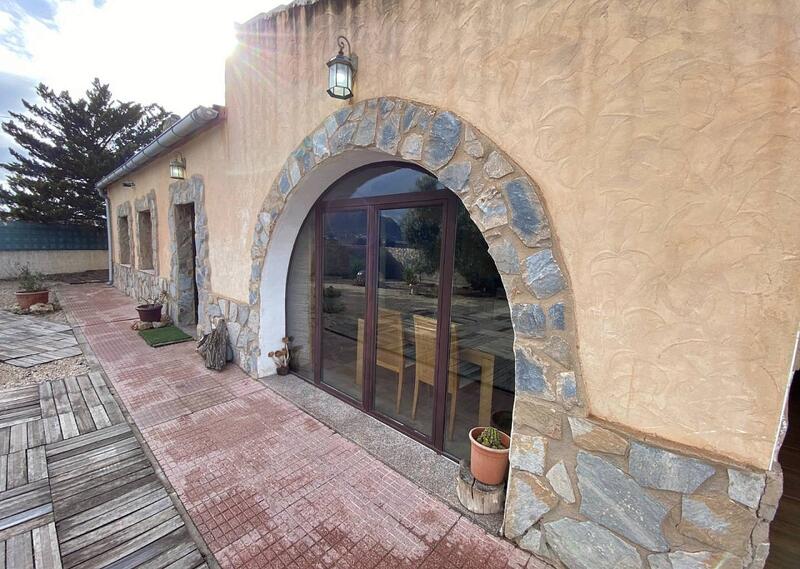 2 bedroom Country House for sale