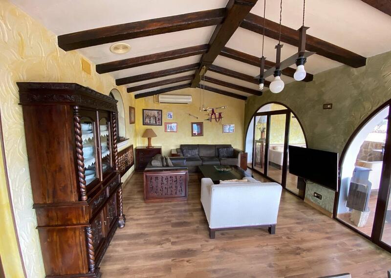 2 bedroom Country House for sale