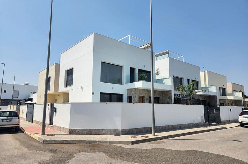 Villa en venta en Daya Vieja, Alicante