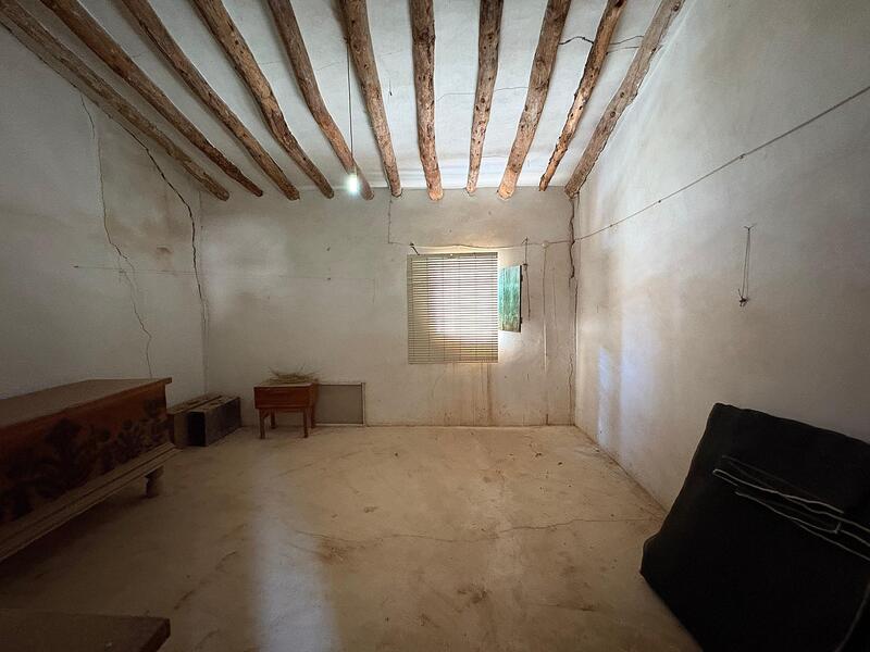 6 bedroom Villa for sale