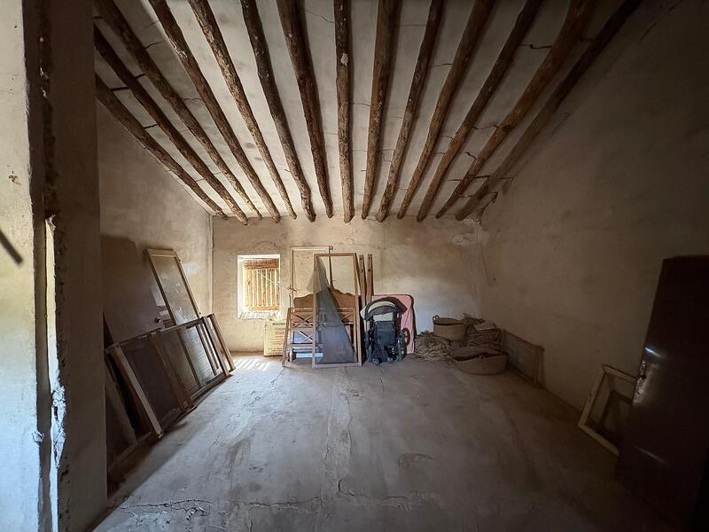 6 bedroom Villa for sale