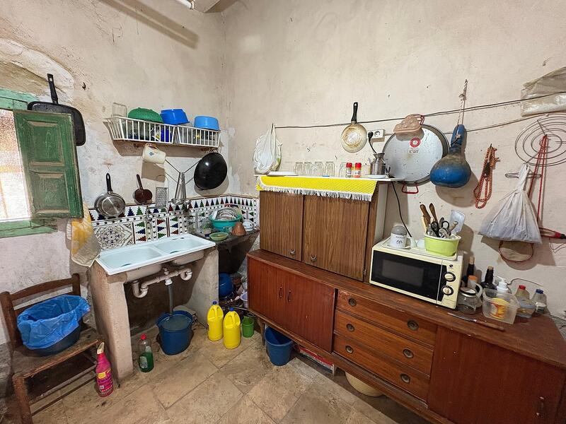 6 bedroom Villa for sale