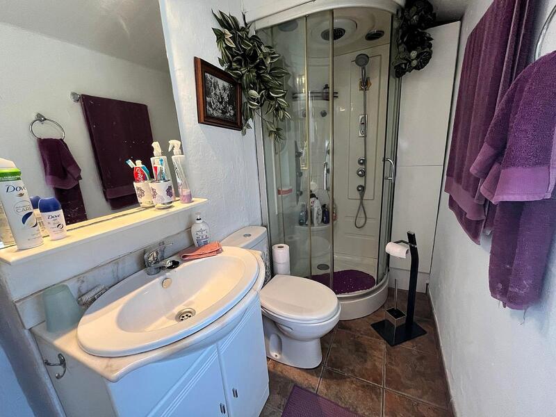 2 bedroom Country House for sale 2 bedroom Country House for sale