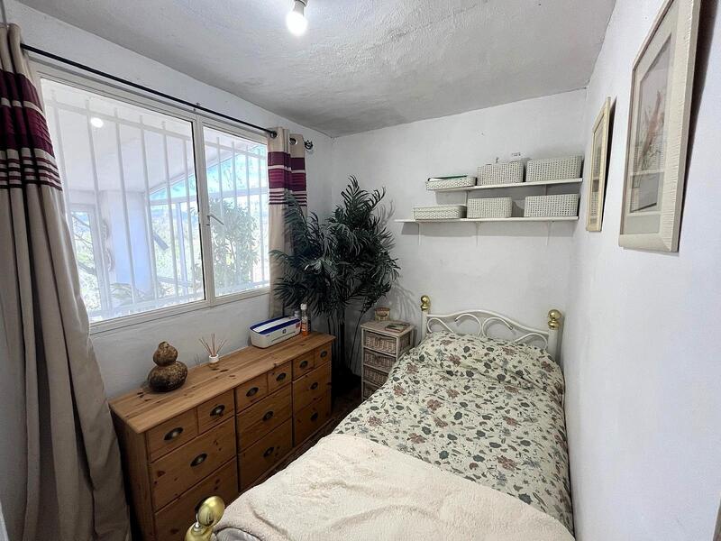 2 bedroom Country House for sale 2 bedroom Country House for sale