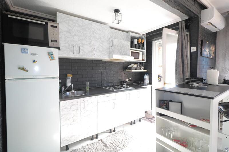 1 bedroom Apartment for sale