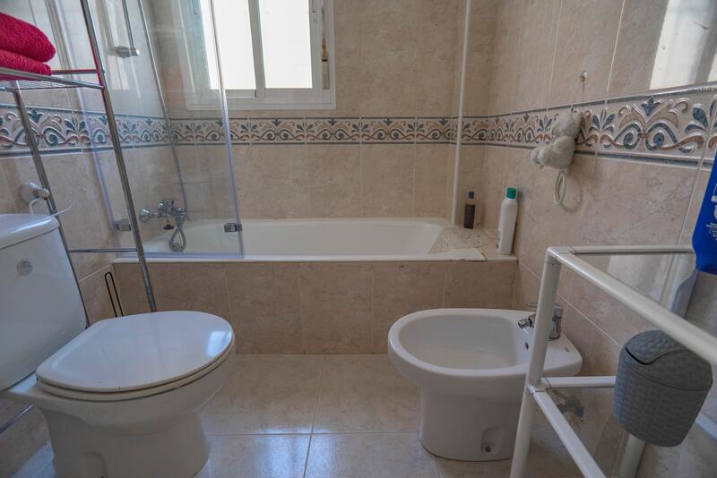 2 bedroom Apartment for sale 2 bedroom Apartment for sale