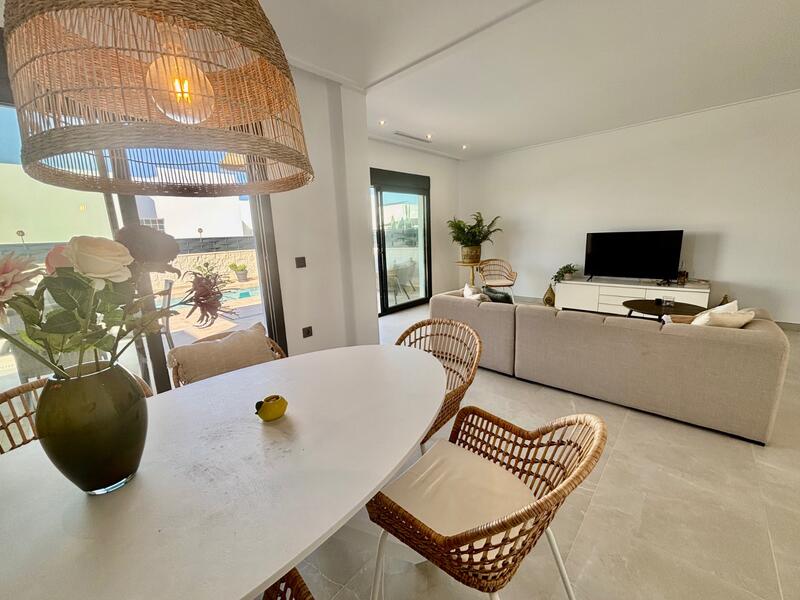 2 bedroom Villa for sale