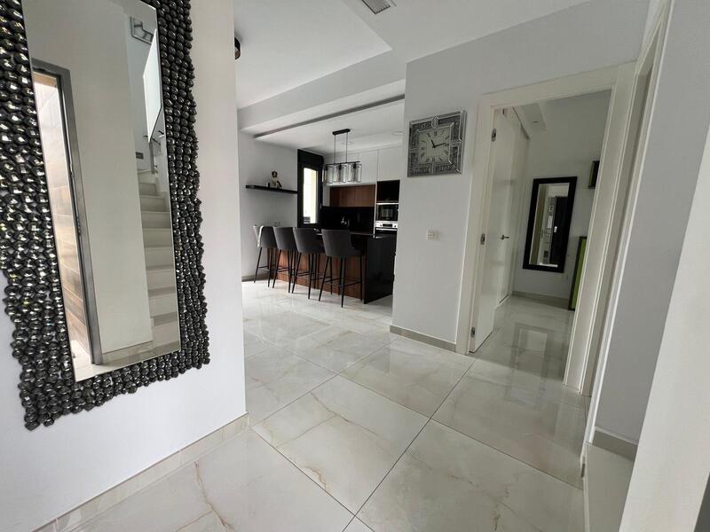 3 sovrum Villa till salu