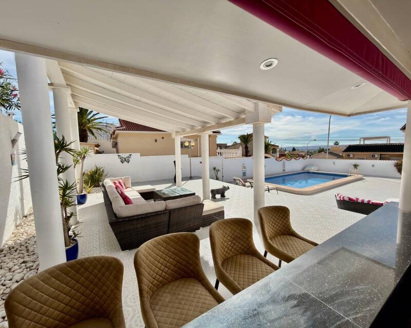 4 Schlafzimmer Villa zu verkaufen