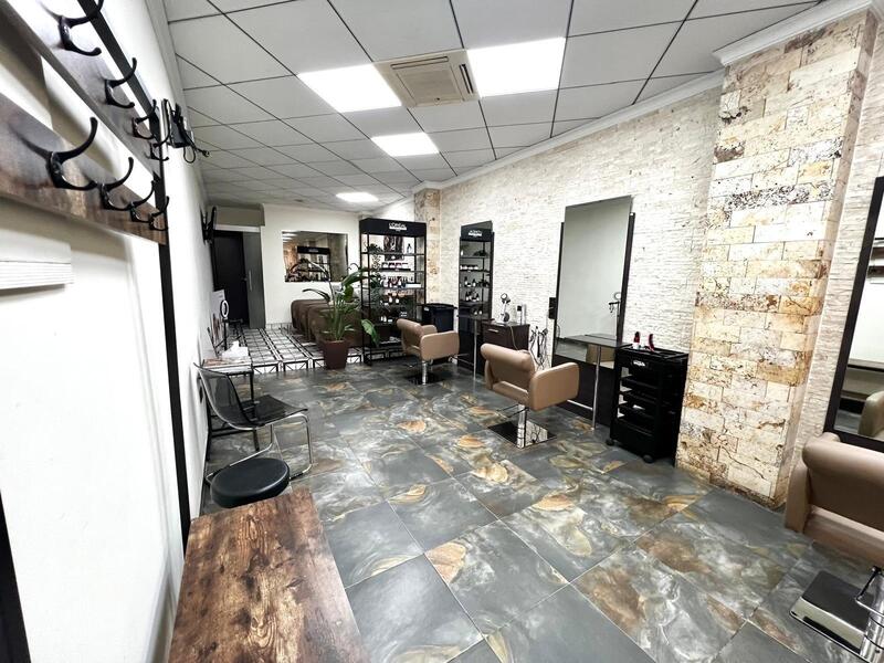 Erhvervsejendom til salg i Torrevieja, Alicante