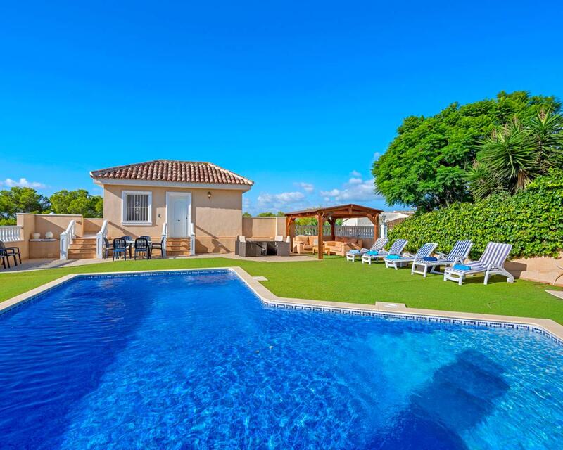 7 Cuarto Villa en venta