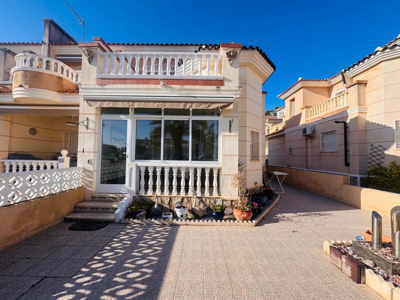 Rekkehus til salgs i Ciudad Quesada, Alicante