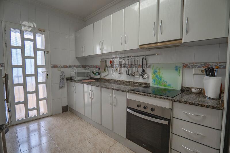 3 soveværelse Byhus til salg